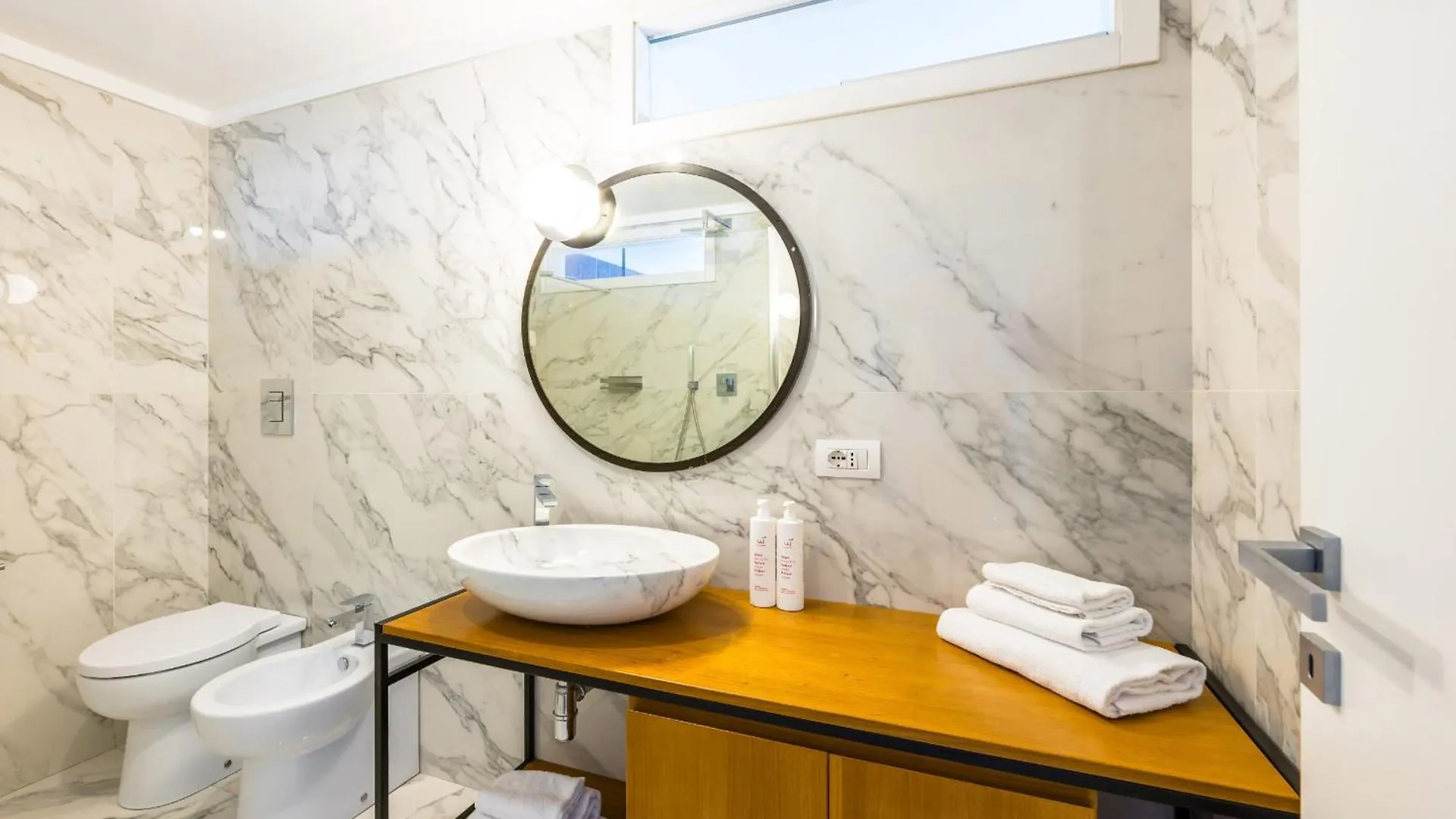 Piazza Miraglia - Rooms By Wonderful Italy Naples Guest house
